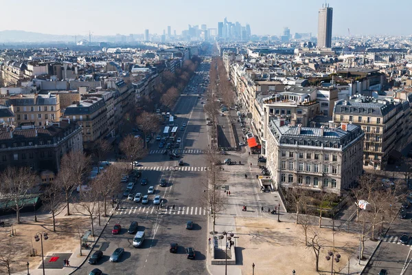 Fent nézetben Avenue de La Grande vörös Párizsban — Stock Fotó