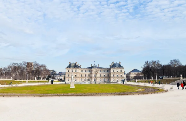 Palazzo e Giardini di Lussemburgo a Parigi — Foto Stock