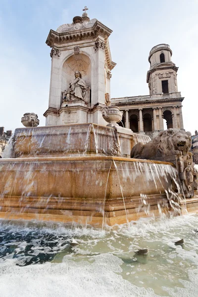 Fountaine Saint-Sulpice, Parigi — Foto Stock