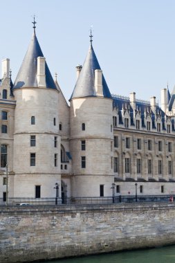 Paris Conciergerie Sarayı