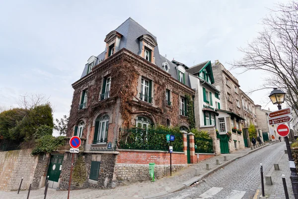 Houses on Montmartre, Paris — Stock Photo, Image