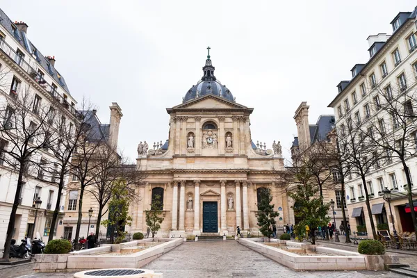 Paris'te Sorbonne Meydanı
