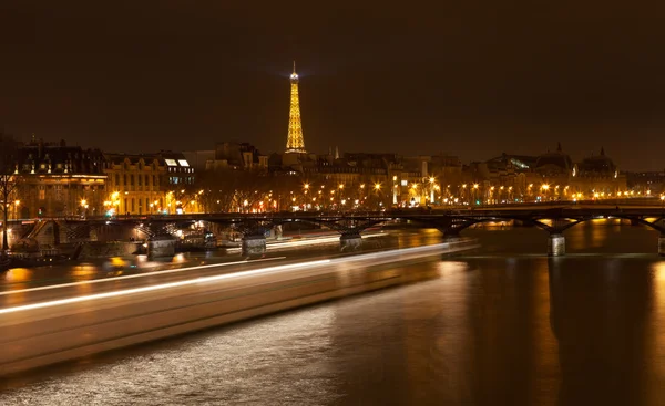 パリのポン・デ・アート — ストック写真
