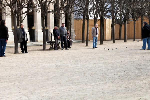 Palais royal garden (jardins du palais-royal) in paris, frankreich — Stockfoto