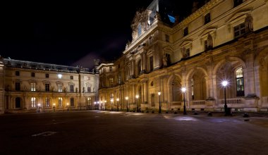 Palais des arts louvre, paris gece