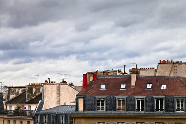 Overcast spring day in Paris — Stock Photo, Image