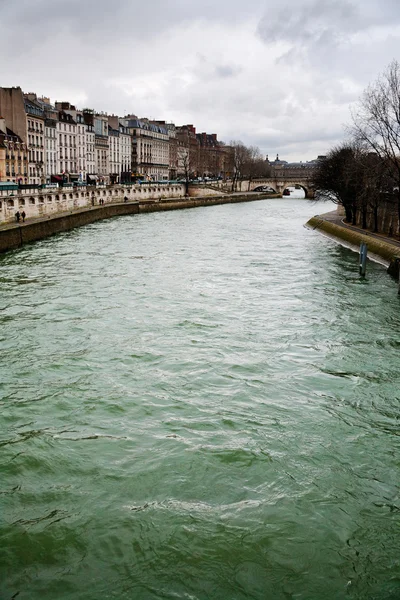 Rzeka Sekwana w Paryżu — Zdjęcie stockowe
