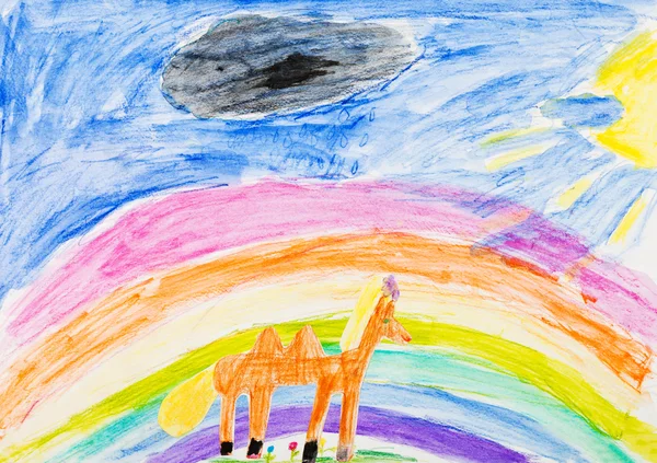 El dibujo infantil - el caballo bajo el arco iris —  Fotos de Stock