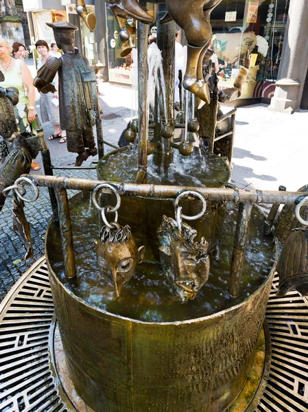在 aaachen，德国木偶的喷泉 — 图库照片