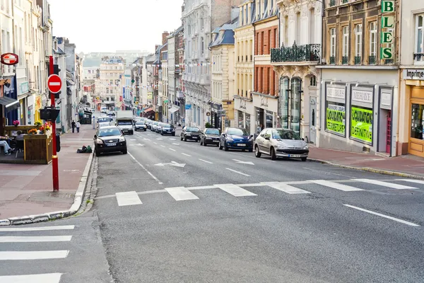 Grande rue street en Boulogne-sur-mer, Francia — Foto de Stock