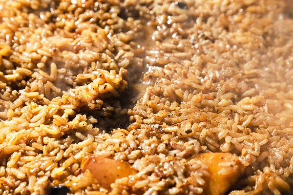 Cooking pilaf with quince — Stock Photo, Image