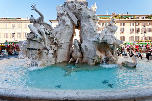 Fountain of the Four Rivers on Navona Square — Stock Photo, Image