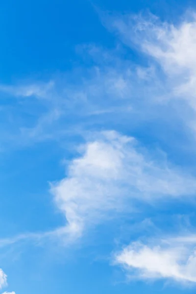 Light clouds in blue sky — Stock Photo, Image