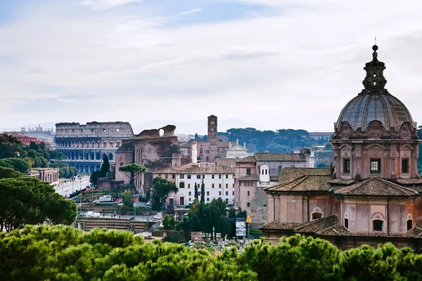 Vista del Coliseo desde el Capitolio, Roma —  Fotos de Stock