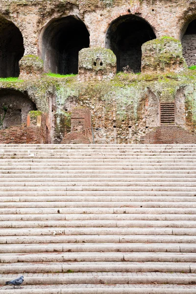 Passos para Palatino, Roma, Itália — Fotografia de Stock