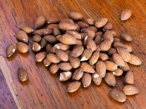 Seeds of sweet almonds — Stock Photo, Image