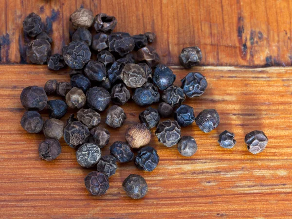 Black pepper peppercorns — Stock Photo, Image