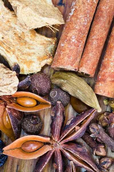 Spices for mulled wine — Stock Photo, Image