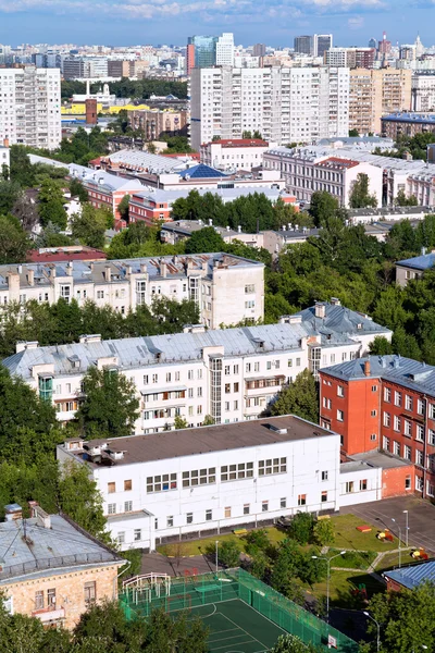 Vista superior del bloque residencial — Foto de Stock