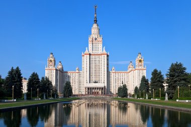 Lomonosov Moskova Devlet Üniversitesi