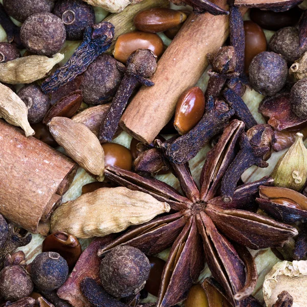 Spices for mulled wine — Stock Photo, Image
