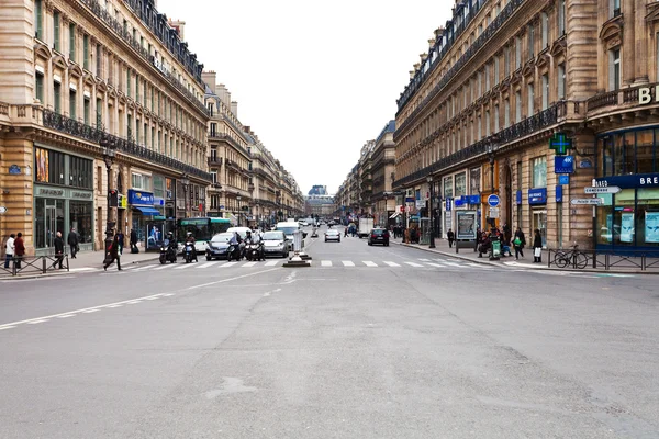 Utsikt över avenue de l operan i paris — Stockfoto