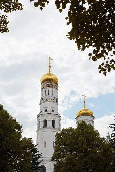 Ivan the Great Bell Tower no Kremlin de Moscou — Fotografia de Stock