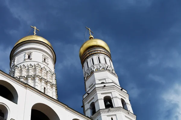 Zvonice a zvon tower v moskevského Kremlu — Stock fotografie