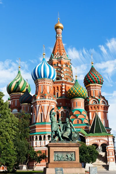 Cathédrale de basilic saint à Moscou — Photo