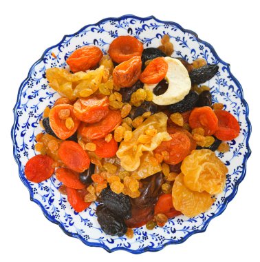 Kuruyemiş üstten görünüm Arapça plaka üzerinde