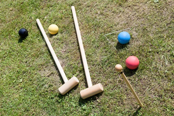 Juego de croquet en césped verde —  Fotos de Stock