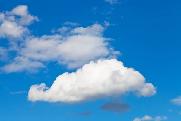 White clouds in blue sky in summer day — Stock Photo, Image