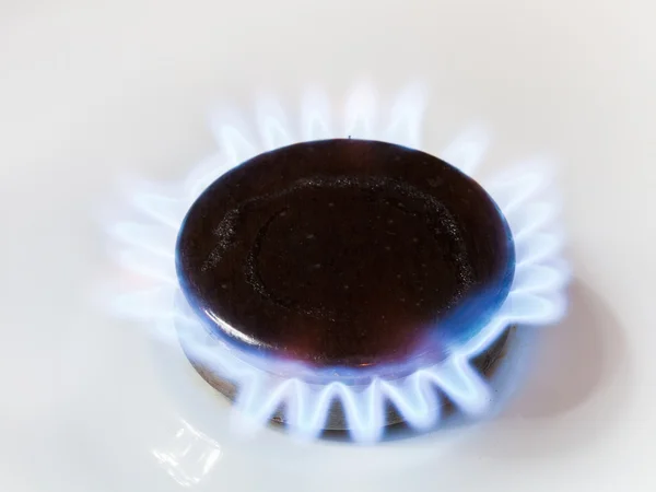 Gas dalam jangkauan kompor dapur — Stok Foto