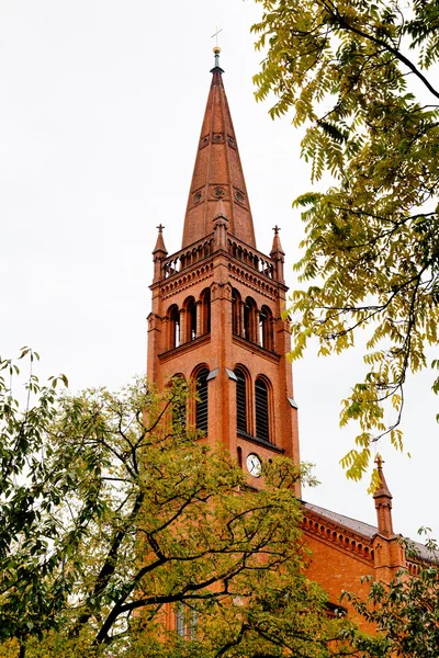 Zwolf-apostel-kirche v Berlíně — Stock fotografie