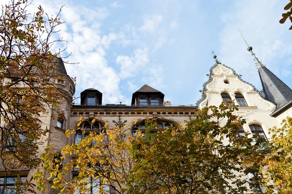 Fassade einer Stadtvilla aus dem 19. Jahrhundert in Berlin — Stockfoto