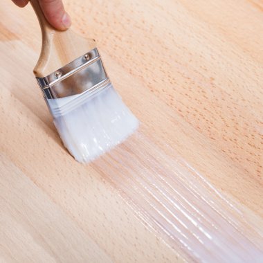 Cila kayın üst tablo yüzeyinde koyarak