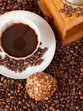 fincan kahve ve kavrulmuş fasulye