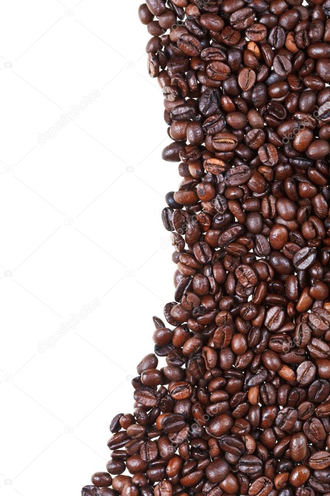 roasted coffee beans close up