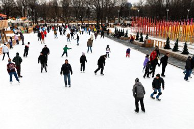 buz pateni pisti Gorki central Park'ta, Moskova