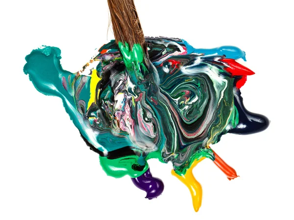 Pincel combina aquarelas multicoloridas — Fotografia de Stock
