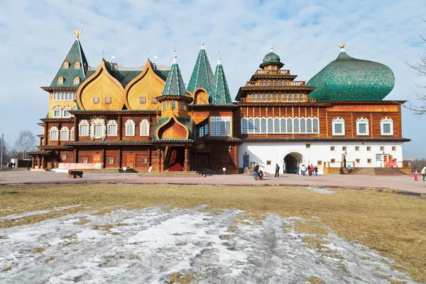 Grote houten paleis in kolomenskoe, Moskou — Stockfoto