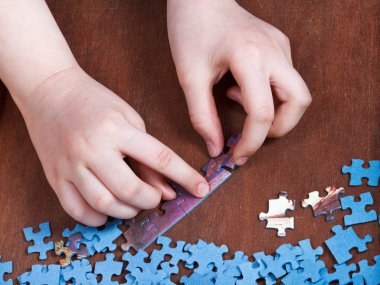 Jigsaw bulmacalar bağlama