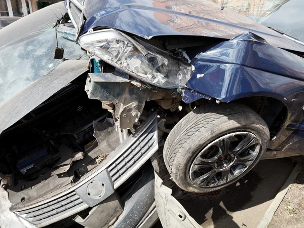 Two cars during road accident — Stock Photo, Image