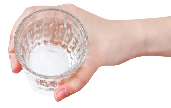 Boven weergave van hand hebt natuurlijk water in glas — Stockfoto