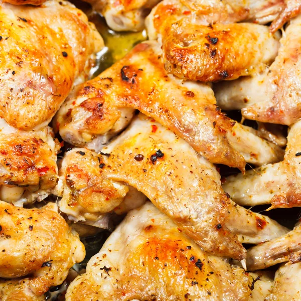 Un sacco di ali di pollo piccanti alla griglia — Foto Stock