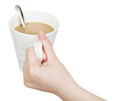 Sütlü kahve beyaz kupa el izole