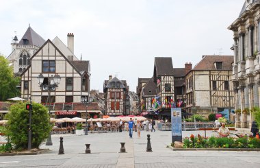 Orta kare kasaba troyes, Fransa