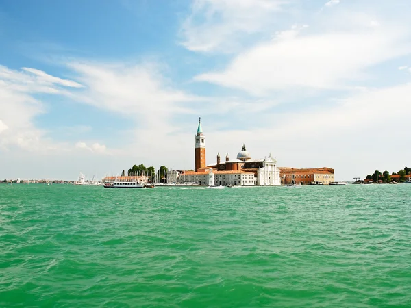 Skyline sulla città di Venezia con isola di San Giorgio Maggiore — Foto Stock