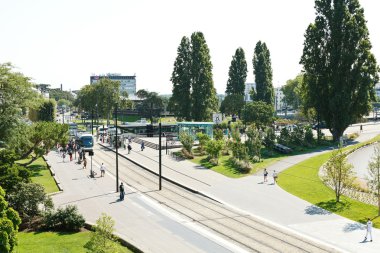 tramvay hattı üzerinde kare elisa mercoeur Nantes, Fransa