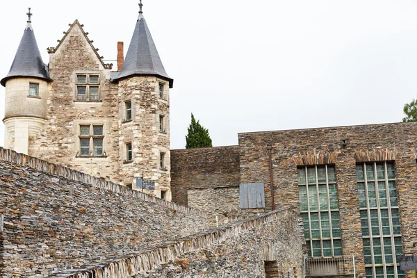 Palacio y murallas de Angers Castillo, Francia — Foto de Stock